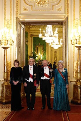 . 03 12 2025. Windsor, United Kingdom. King Charles III ,Queen Camilla, Prince William and Kate Middleton, the Prince and Princess of Wales, with the President of Germany Frank-Walter Steinmeier and his wife Elke Buedenbender at a state banquet at Windsor Castle on the first day of their State Visit to the United Kingdom.  xPicturexbyxxi-Imagesx xPoolx IIM-26430-0170