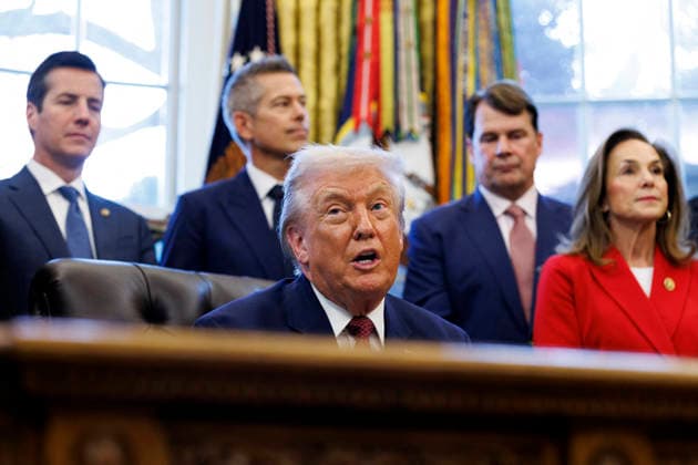 White House Coverage US President Donald Trump announces changes to new fuel economy standards at the White House, Washington, DC USA, 02 December 2025. EPA WILL OLIVER POOL WASHINGTON DC United States  Copyright: xPool ABACAx