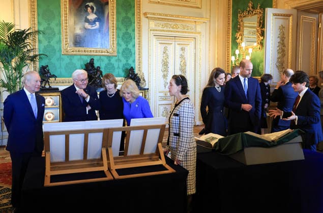 The State Visit by the President of the Federal Republic of Germany and Ms. Elke BÅ denbender 03 12 2025. Windsor, UK. Joined by Members of the The Prince and Princess of Wales, Their Majesties invited The Federal President and The First Lady to view a special exhibition of items relating to Germany from the Royal Collection, in the Green Drawing Room., Credit:Pete Maclaine Avalon United Kingdom, England, Windsor  Copyright: xPetexMaclainex xAvalonx 1056255896
