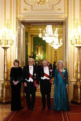 Frank-Walter Steinmeier s state visit to the UK King Charles III and Queen Camilla (right) with German President Frank-Walter Steinmeier and his wife Elke Budenbender ahead of the state banquet for the German President and his wife, at Windsor Castle, Berkshire, on day one of their state visit to the UK. Picture date: Wednesday December 3, 2025., Credit:Aaron Chown Avalon UK, Windsor  Copyright: xAaronxChownx xAvalonx 1056321908