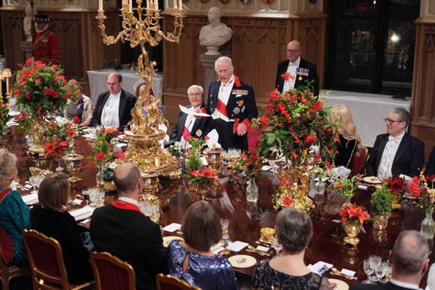 Frank-Walter Steinmeier s state visit to the UK King Charles III speaking, with German President Frank-Walter Steinmeier (centre left), during the state banquet for the German President and his wife Elke Budenbender, at Windsor Castle, Berkshire, on day one of their state visit to the UK. Picture date: Wednesday December 3, 2025., Credit:Yui Mok Avalon UK, Windsor  Copyright: xYuixMokx xAvalonx 1056321989