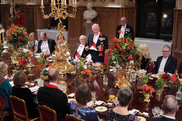 Frank-Walter Steinmeier s state visit to the UK King Charles III speaking, with German President Frank-Walter Steinmeier (centre left), during the state banquet for the German President and his wife Elke Budenbender, at Windsor Castle, Berkshire, on day one of their state visit to the UK. Picture date: Wednesday December 3, 2025., Credit:Yui Mok Avalon UK, Windsor  Copyright: xYuixMokx xAvalonx 1056322046