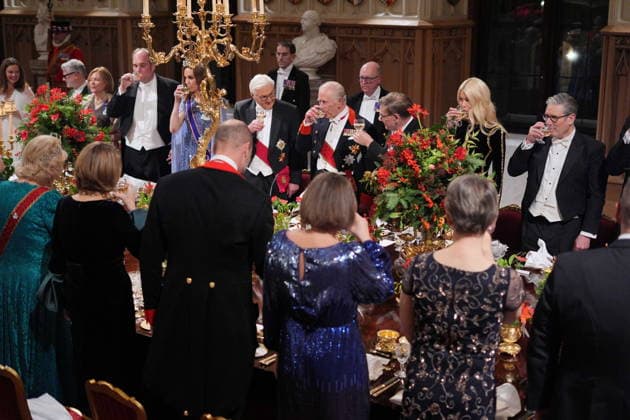 Frank-Walter Steinmeier s state visit to the UK Guests raise a toast during the state banquet for the German President Frank-Walter Steinmeier and his wife Elke Budenbender, at Windsor Castle, Berkshire, on day one of their state visit to the UK. Picture date: Wednesday December 3, 2025., Credit:Yui Mok Avalon UK, Windsor  Copyright: xYuixMokx xAvalonx 1056322080
