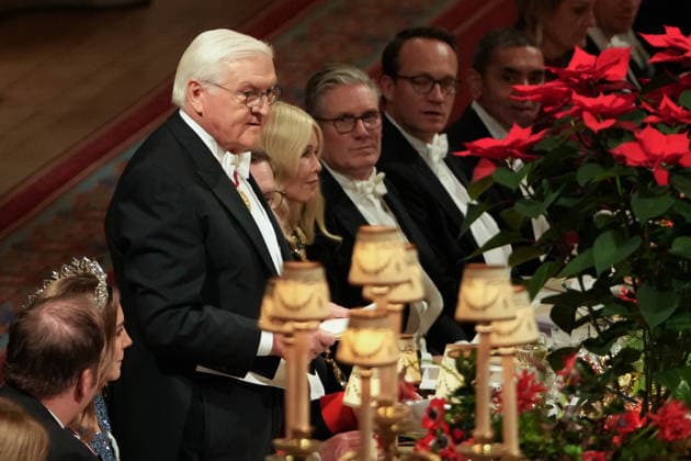 Frank-Walter Steinmeier s state visit to the UK Germany s President Frank-Walter Steinmeier delivers a speech during a State Banquet at Windsor Castle in Windsor, on December 3, 2025, the first day of a three day state visit by the German President. President Frank-Walter Steinmeier received a ceremonial welcome to Britain Wednesday as his state visit got into full swing -- the first by Germany s official head of state in 27 years., Credit:CARLOS JASSO Avalon United Kingdom, England, Windsor  Copyright: xCARLOSxJASSOx xAvalonx 1056322362