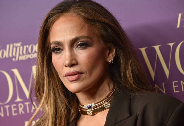 The Hollywood Reporter™s Annual Women In Entertainment Gala Jennifer Lopez arriving to The Hollywood Reporter™s Annual Women In Entertainment Gala at the Beverly Hills Hotel on December 3, 2025 in Beverly Hills, Ca. Beverly Hills Beverly Hills Hotel California USA Copyright: xLisaxOConnor xAFF-USA.COMx