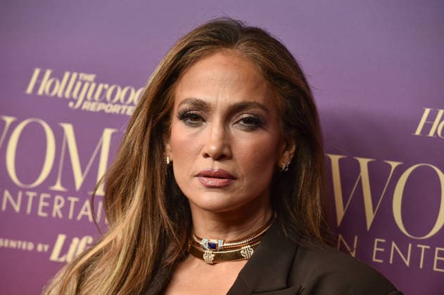 The Hollywood Reporter™s Annual Women In Entertainment Gala Jennifer Lopez arriving to The Hollywood Reporter™s Annual Women In Entertainment Gala at the Beverly Hills Hotel on December 3, 2025 in Beverly Hills, Ca. Beverly Hills Beverly Hills Hotel California USA Copyright: xLisaxOConnor xAFF-USA.COMx