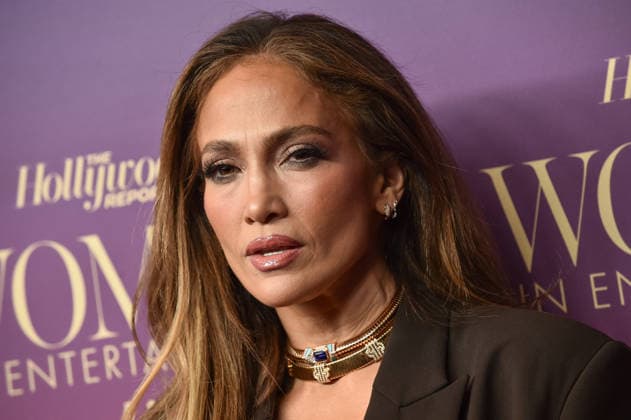 The Hollywood Reporter™s Annual Women In Entertainment Gala Jennifer Lopez arriving to The Hollywood Reporter™s Annual Women In Entertainment Gala at the Beverly Hills Hotel on December 3, 2025 in Beverly Hills, Ca. Beverly Hills Beverly Hills Hotel California USA Copyright: xLisaxOConnor xAFF-USA.COMx