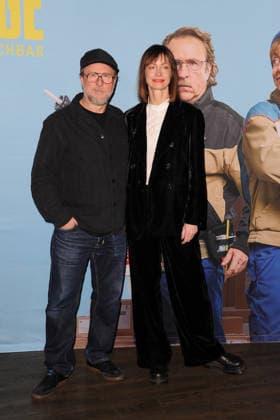 Bjarne Mädel and Katharina Marie Schubert photo session before the cinema preview of the NDR comedy Prange Man ist ja Nachbar at the UCI Kino Mundsburg in Hamburg Hamburg, 03 12 2025 Please caption IMAGO Michael Wigglesworth