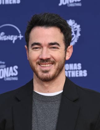 Jonas Brothers Hand and Footprint Ceremony Kevin Jonas at the Jonas Brothers Hand and Footprint In Cement Ceremony held at the TCL Chinese Theatre on December 3, 2025 in Hollywood, Ca. Hollywood TCL Chinese Theatre California USA Copyright: xLeexWatt AFF-USA.COMx