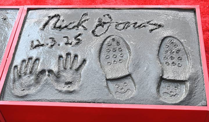 Jonas Brothers Hand and Footprint Ceremony Nick Jonas Hand and Footprints at the Jonas Brothers Hand and Footprint In Cement Ceremony held at the TCL Chinese Theatre on December 3, 2025 in Hollywood, Ca. Hollywood TCL Chinese Theatre California USA Copyright: xLeexWatt AFF-USA.COMx