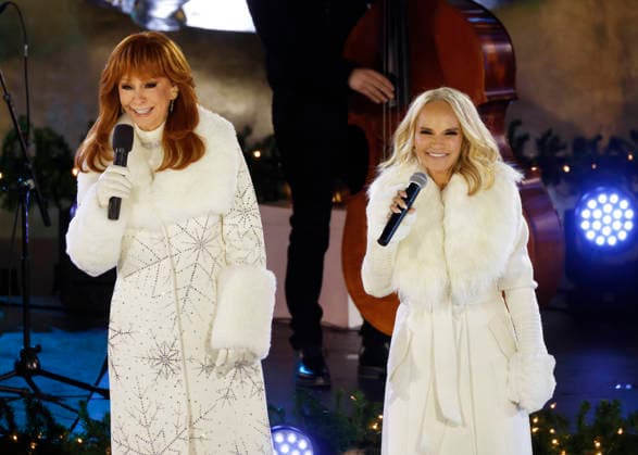 Reba McEntire and Kristin Chenoweth perform at the 93rd annual Rockefeller Center Christmas Tree lighting ceremony takes place in New York City on Wednesday, December 3, 2025. The 75-foot-tall Norway Spruce came from a home in East Greenbush, New York.  NYP20251203112 JOHNxANGELILLO