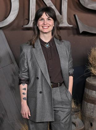 ˜The Abandons™ Premiere Sarah McCarron arriving to Netflix™s The Abandons™ premiere held at the Netflix Tudum Theater on December 3, 2025 in Hollywood, Ca. Hollywood Netflix Tudum Theater California USA Copyright: xStarbuck AFF-USA.COMx