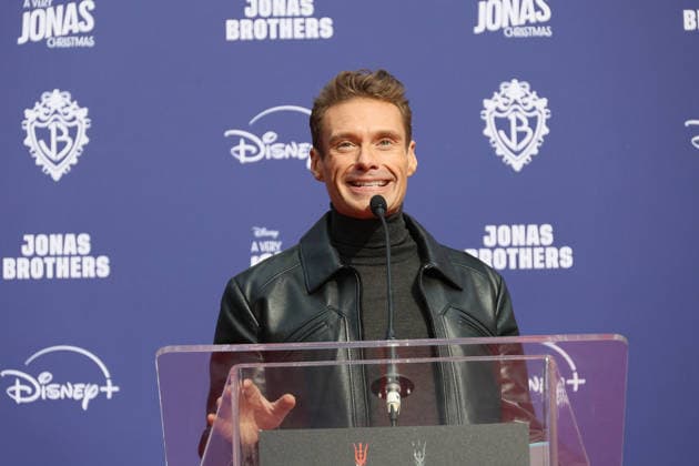 December 3, 2025, Los Angeles, California, USA: Ryan Seacrest at a ceremony honoring the Jonas Brothers with hand and foot prints at the TCL Chinese Theatre IMAX. Los Angeles USA - ZUMAg107 20251203_zep_g107_056 Copyright: xNinaxPrommerx