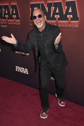 NEW YORK, NY - DECEMBER 3: Howie Mandel at the 2025 Footwear News Achievement Awards at Cipriani 25 on December 3, 2025 in New York City. Copyright: xMediaPunchx