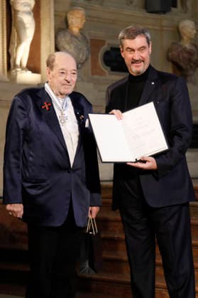 Ralph Siegel and Markus Söder at the award ceremony for the Bavarian Maximilian Order by the Minister President of the Free State of Bavaria in the Antiquarium of the Munich Residence Munich, 03 12 2025 Foto:xAgenturxWehnertx xGränzdörferx xFuturexImagex ordensverleihung_5209