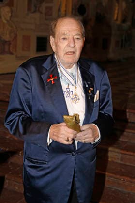 Ralph Siegel receiving the Bavarian Maximilian Order from the Minister President of the Free State of Bavaria in the Antiquarium of the Munich Residence Munich, 03 12 2025 Foto:xAgenturxWehnertx xGränzdörferx xFuturexImagex ordensverleihung_5216