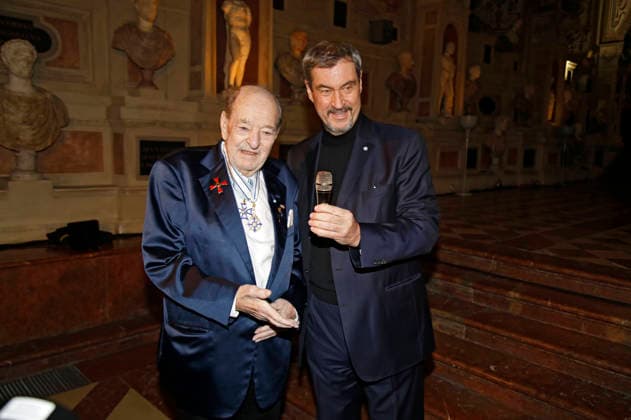 Ralph Siegel and Markus Söder at the award ceremony for the Bavarian Maximilian Order by the Minister President of the Free State of Bavaria in the Antiquarium of the Munich Residence Munich, 03 12 2025 Foto:xAgenturxWehnertx xGränzdörferx xFuturexImagex ordensverleihung_5219