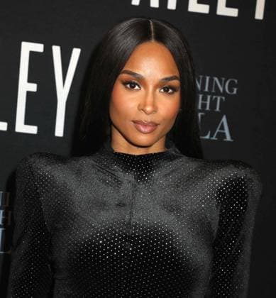 December 3, 2025, New York, New York, USA: Singer CIARA seen during the red carpet arrivals for the 2025 Alvin Ailey American Dance TheaterÃ¢â‚¬â ¢s Opening Night Gala held New York CIty Center. New York USA - ZUMAk03_ 20251203_zaf_k03_083 Copyright: xNancyxKaszermanx