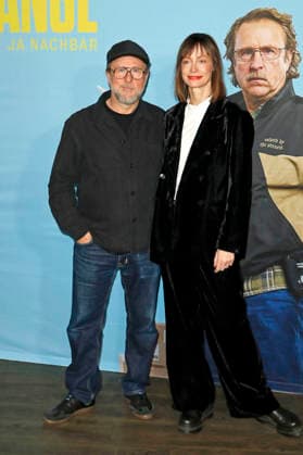 Bjarne Mädel and Katharina Marie Schubert at the preview of the NDR comedy Prange Man ist ja Nachbar at UCI Mundsburg, Hamburg, 03 12 2025 Foto:xC.xTamckex xFuturexImagex prange_5214