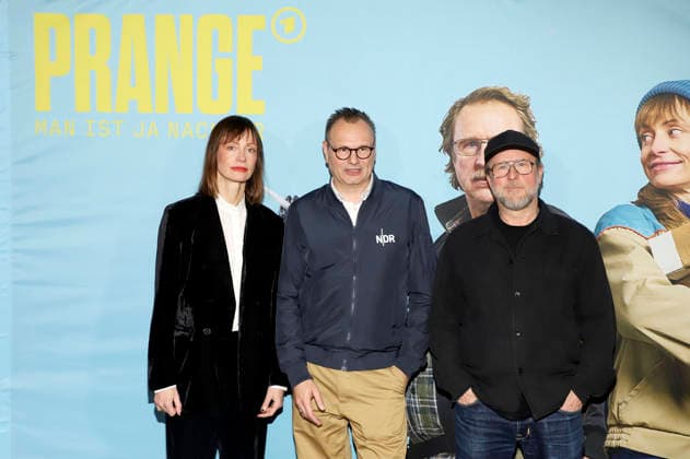 Katharina Marie Schubert, Hendrik Lünenborg and Bjarne Mädel at the preview of the NDR comedy Prange Man ist ja Nachbar at UCI Mundsburg, Hamburg, 03 12 2025 Foto:xgbrcix xFuturexImagex prange_5241