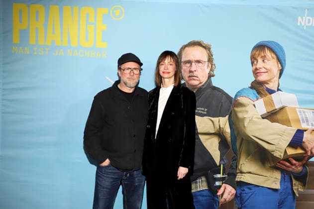 Bjarne Mädel and Katharina Marie Schubert at the preview of the NDR comedy Prange Man ist ja Nachbar at UCI Mundsburg, Hamburg, 03 12 2025 Foto:xgbrcix xFuturexImagex prange_5249