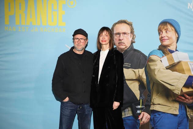 Bjarne Mädel and Katharina Marie Schubert at the preview of the NDR comedy Prange Man ist ja Nachbar at UCI Mundsburg, Hamburg, 03 12 2025 Foto:xgbrcix xFuturexImagex prange_5250