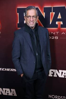 Annual Footwear News Achievement Awards FNAAs - NYC Kenneth Cole attends the annual Footwear News Achievement Awards FNAAs at Cipriani in New York, NY on December 3, 2025. Photo by Charles Guerin ABACAPRESS.COM New York City NY United States  Copyright: xGuerinxCharles ABACAx