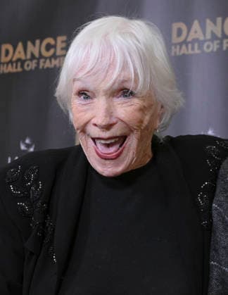 December 3, 2025, Los Angeles, California, USA: American actress, dancer, activist, author, and producer SHIRLEY MACLAINE attends the 2025 Dance Hall of Fame Ceremony: RED CARPET. Los Angeles USA - ZUMAb173 20251203_aap_b173_012 Copyright: xBillyxBennightx