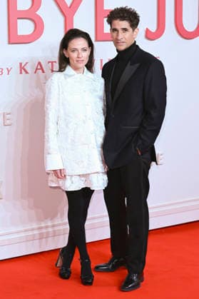 Lara Pulver with husband Raza Jaffrey at the world premiere of the movie Goodbye June at Curzon Mayfair London, 03 12 2025 Foto:xS.xVasx xFuturexImagex june_5208