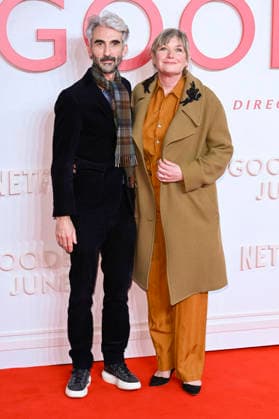 Kate Solomon with companion at the world premiere of the movie Goodbye June at Curzon Mayfair London, 03 12 2025 Foto:xS.xVasx xFuturexImagex june_5217
