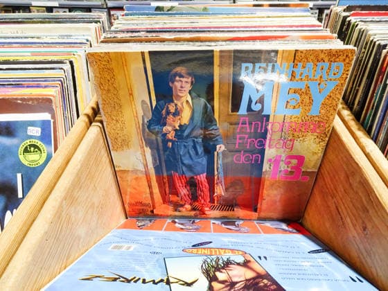 03.12.2025. Gersau Schweiz, Alte Schallplatten 50er -70er Jahre. Bild Reinhard Mey 