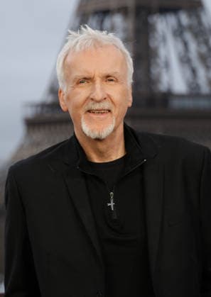 James Cameron Photocall for the film Avatar Fire and Ash Avatar de Feu et de Cendres at the Shangri La Hotel in Paris on December 4, 2025 Coadic Guirec Bestimage Photocall for the film Avatar Fire and Ash at the Shangri La Hotel in Paris on December 4, 2025 Paris France  Copyright: xCOADICxGUIRECx xBESTIMAGExCOADICxGUIRECx xBESTIMAGEx