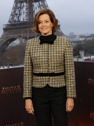 Sigourney Weaver Photocall for the film Avatar Fire and Ash Avatar de Feu et de Cendres at the Shangri La Hotel in Paris on December 4, 2025 Coadic Guirec Bestimage Photocall for the film Avatar Fire and Ash at the Shangri La Hotel in Paris on December 4, 2025 Paris France  Copyright: xCOADICxGUIRECx xBESTIMAGExCOADICxGUIRECx xBESTIMAGEx