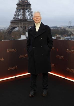 Stephen Lang Photocall du film Avatar Fire and Ash Avatar de Feu et de Cendres à lhôtel Shangri La à Paris le 4 décembre 2025 Coadic Guirec Bestimage Photocall for the film Avatar Fire and Ash at the Shangri La Hotel in Paris on December 4, 2025 Paris France  Copyright: xCOADICxGUIRECx xBESTIMAGExCOADICxGUIRECx xBESTIMAGEx