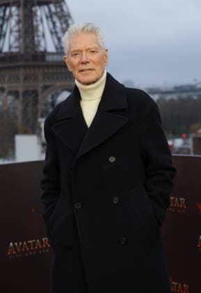 Stephen Lang Photocall du film Avatar Fire and Ash Avatar de Feu et de Cendres à lhôtel Shangri La à Paris le 4 décembre 2025 Coadic Guirec Bestimage Photocall for the film Avatar Fire and Ash at the Shangri La Hotel in Paris on December 4, 2025 Paris France  Copyright: xCOADICxGUIRECx xBESTIMAGExCOADICxGUIRECx xBESTIMAGEx