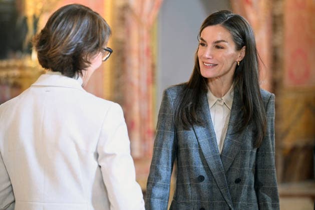 The King and Queen preside over the meeting of the Board of Trustees of the Princess of Girona Foundation Queen Letizia during the annual meeting of the Board of Trustees of the Princess of Girona Foundation, at the Royal Palace, on December 4, 2025, in Madrid Spain The main objective of the Foundation is to work for young people in all those aspects critical to their future REUNIÓN PATRONATO REYES MONARQUÍA PALACIO REAL José Madrid Madrid Madrid Spain  Copyright: xJosÃ xOlivax 7147165