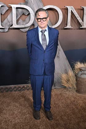 Stephen Surjik at the premiere of the Netflix series The Abandons at the Netflix Tudum Theater Los Angeles, 03 12 2025 Foto:xD.xStarbuckx xFuturexImagex abandons_5291