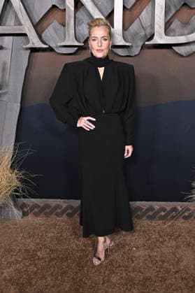 Gillian Anderson at the premiere of the Netflix series The Abandons at the Netflix Tudum Theater Los Angeles, 03 12 2025 Foto:xD.xStarbuckx xFuturexImagex abandons_5312