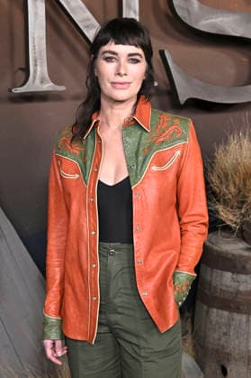 Lena Headey at the premiere of the Netflix series The Abandons at the Netflix Tudum Theater Los Angeles, 03 12 2025 Foto:xD.xStarbuckx xFuturexImagex abandons_5320