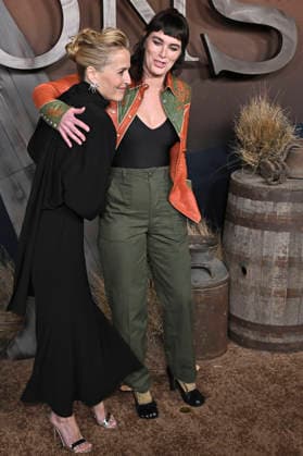 Gillian Anderson and Lena Headey at the premiere of the Netflix series The Abandons at the Netflix Tudum Theater Los Angeles, 03 12 2025 Foto:xD.xStarbuckx xFuturexImagex abandons_5324