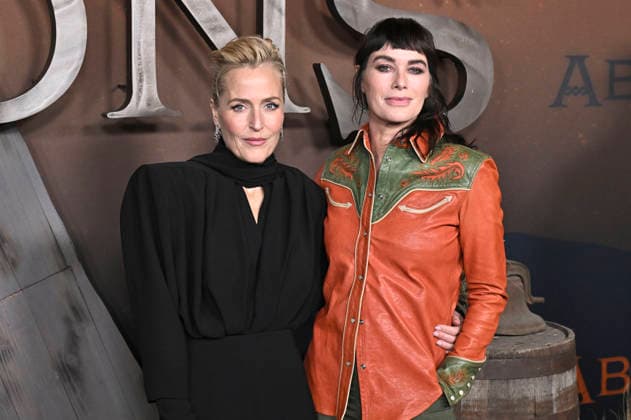 Gillian Anderson and Lena Headey at the premiere of the Netflix series The Abandons at the Netflix Tudum Theater Los Angeles, 03 12 2025 Foto:xD.xStarbuckx xFuturexImagex abandons_5334
