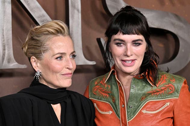 Gillian Anderson and Lena Headey at the premiere of the Netflix series The Abandons at the Netflix Tudum Theater Los Angeles, 03 12 2025 Foto:xD.xStarbuckx xFuturexImagex abandons_5335