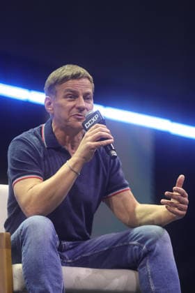 SaO PAULO, SP - 04.12.2025: CCXP25 - Actor Tom Wlaschiha during a panel on the Thunder Stage at CCXP25 on Thursday afternoon (04) in which he spoke about his career and roles in series such as Game of Thrones and Stranger Things. CCXP is the largest pop culture event in the world and takes place in Sao Paulo between December 4 and 7 at Sao Paulo Expo, in the south of the capital. x2853277x  YurixMurakami