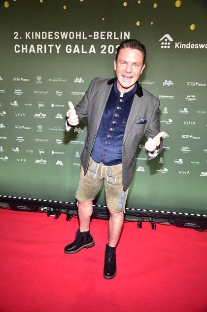2 Kindeswohl Berlin Charity Gala 2025 Stefan Mross, pop singer Arrival, red carpet 2 Kindeswohl Berlin Charity Gala 2025Ò at the Hotel Pullman Berlin Schweizerhof in Berlin on 04 12 2025 Photopress Mueller