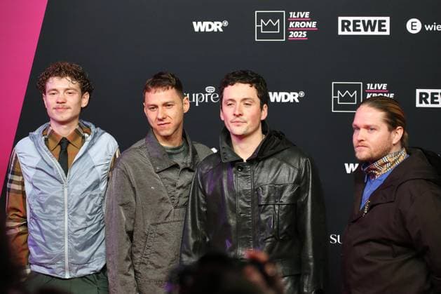 Bielefeld, NRW, Germany, 04 12 2025 Lokschuppen Award ceremony of the Einslive Krone Die Band Provinz with L R Leon Sennewald, Robin Schmid, Vincent Waizenegger, Moritz Bösing Copyright: xdtsxNachrichtenagenturx dts_97450