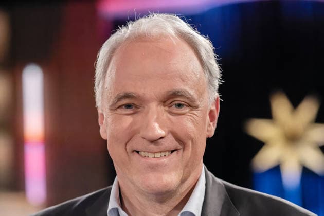 Kölner Treff on December 05, 2025 In the picture Werner Bartens, doctor and science journalist for various renowned press organizations As such, he has written several non-fiction books on health-related topics Susan Link and Micky Beisenherz interviewed their guests in their own way with exciting results Cologne North Rhine-Westphalia Germany