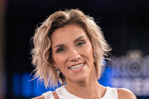 Kölner Treff on December 05, 2025 In the picture the party hit singer Anna Maria Zimmermann, real name Anna Maria Tegeler She survived the crash as a passenger in a helicopter in 2010 and fought her way back into the limelight Susan Link and Micky Beisenherz interviewed their guests in their own way with exciting results Cologne North Rhine-Wes