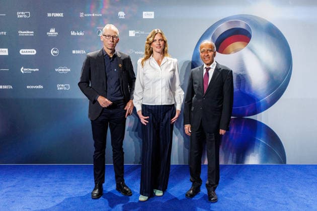 04 12 2025 Düsseldorf Day 1 on the sidelines of the award ceremony 18 German Sustainability Award at the Maritim Hotel Here l r Prof Dr Johan Rockström, Prof Dr Maja Göpel and Prof Dr Mojib Latif Düsseldorf Maritim Hotel Nordrhein Westfalen Germany
