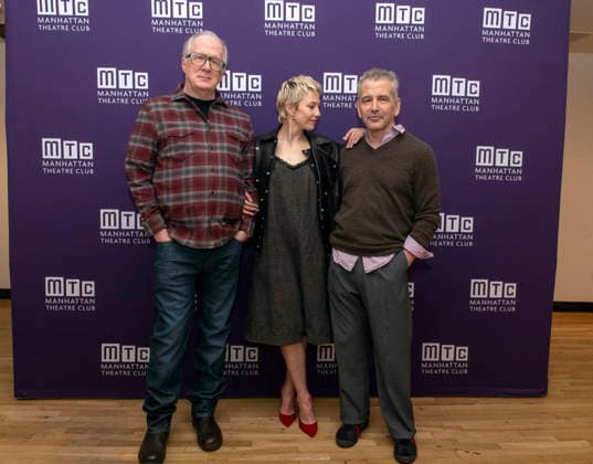 December 4, 2025, New York, Ny, United States: Tracy Letts, Carrie Coon and David Cromer attend the press event of the new production Bug . Held at Manhattan Theatre Club Studios in New York. Zuma Press December 4, 2025. New York United States - ZUMAp281 20251204_zea_p281_024 Copyright: xPhotoxImagexPressx