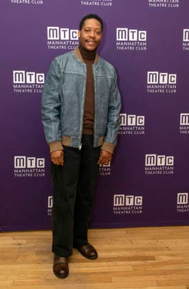 December 4, 2025, New York, Ny, United States: Namir Smallwood attends the press event of the new production Bug . Held at Manhattan Theatre Club Studios in New York. Zuma Press December 4, 2025. New York United States - ZUMAp281 20251204_zea_p281_030 Copyright: xPhotoxImagexPressx
